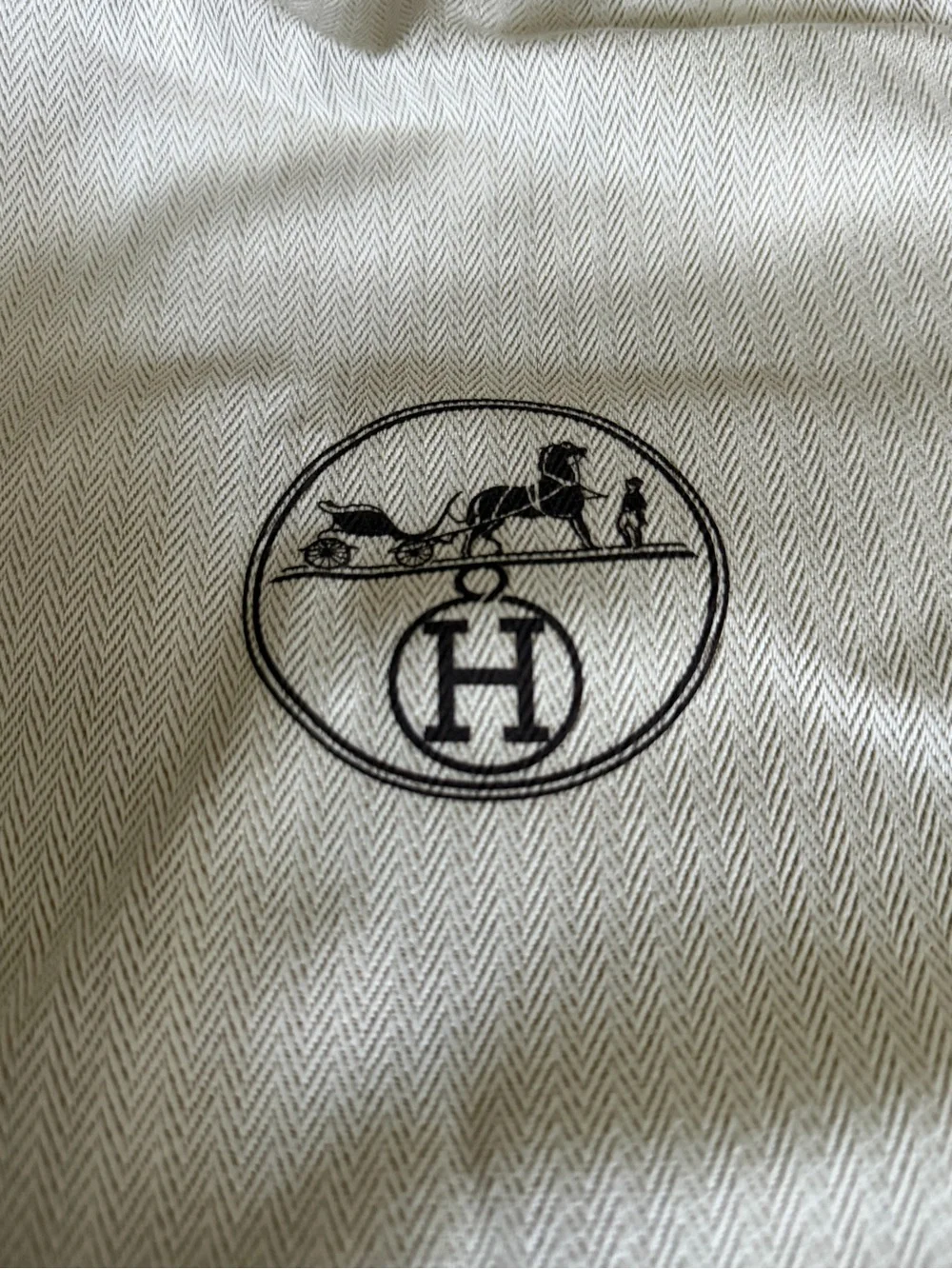Hermes authentic hermès